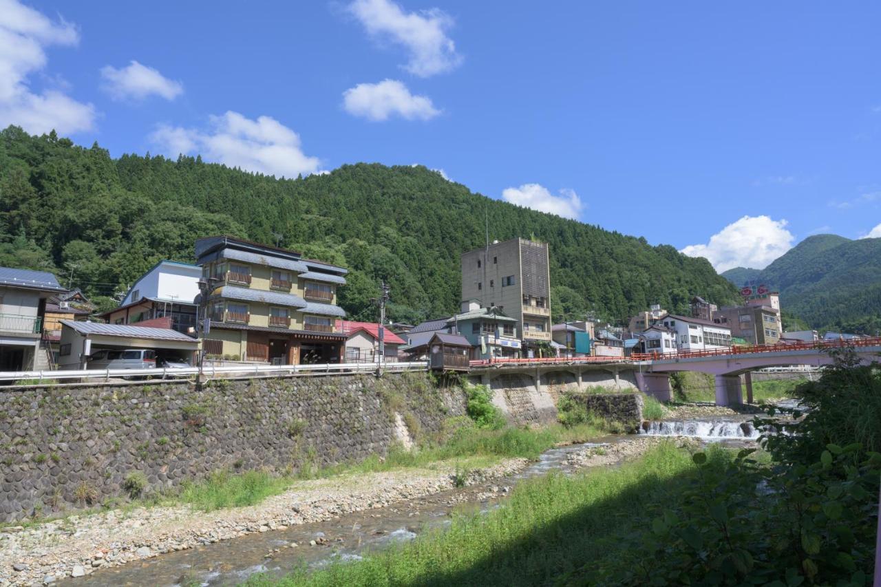 Shibu Onsen Kadoya Hotel Yamanouchi  Buitenkant foto